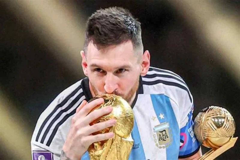 L. Messi - Cầu thủ với 8 quả bóng vàng